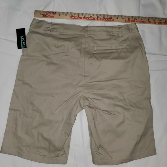 : * New girls George Juniors' School Uniform Bermuda Shorts Warm Beige Size 13 - Picture 4 of 8